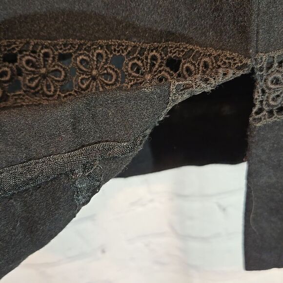 Vintage black wool midi skirt - Picture 5 of 9